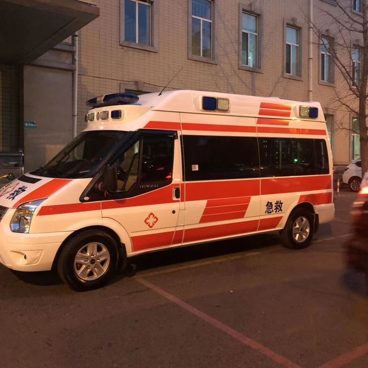 钟楼夜间租赁救护车护送病人转院：安全转运的 8 大核心注意事项